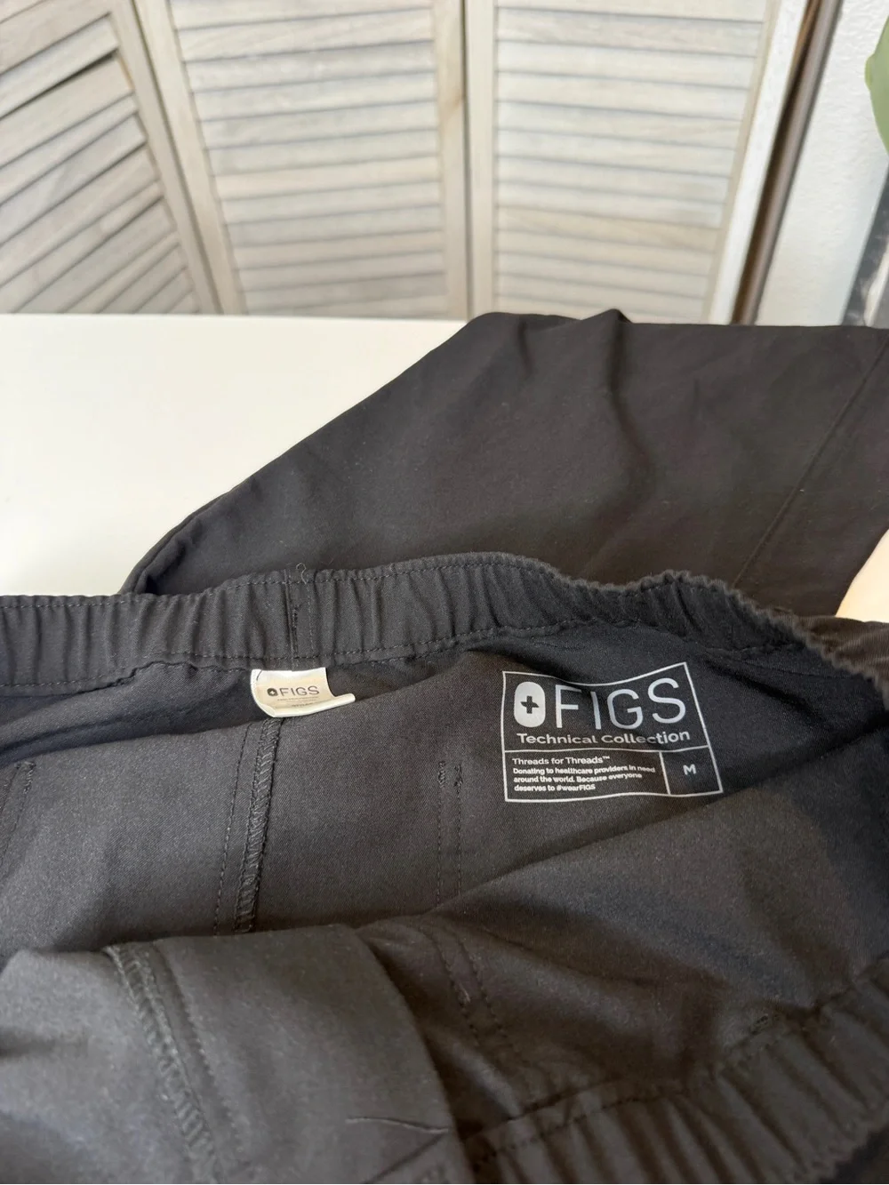 Figs Cairo Straight Leg Mens Black Scrub Pants Size M